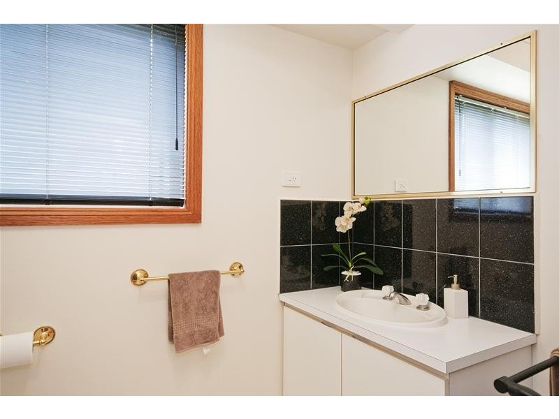 4 Earl Court, Werribee VIC 3030