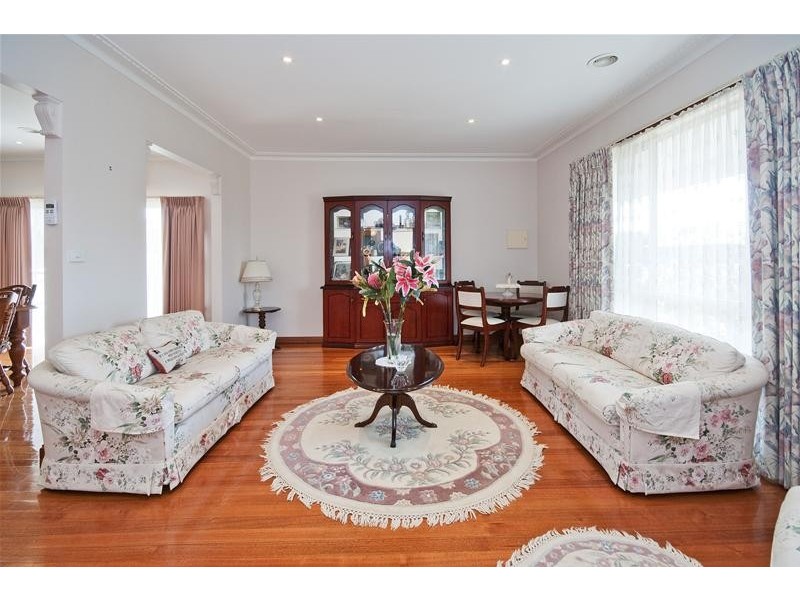 129 Greaves Street North, Werribee VIC 3030