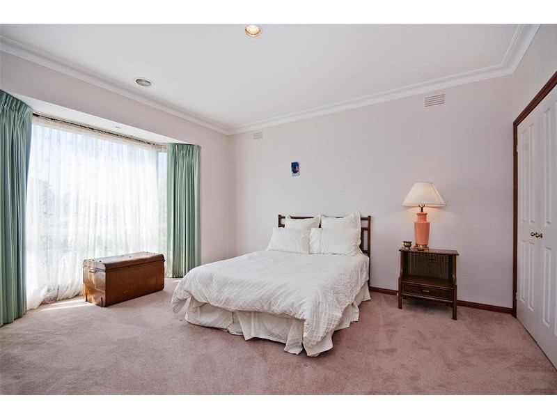 129 Greaves Street North, Werribee VIC 3030