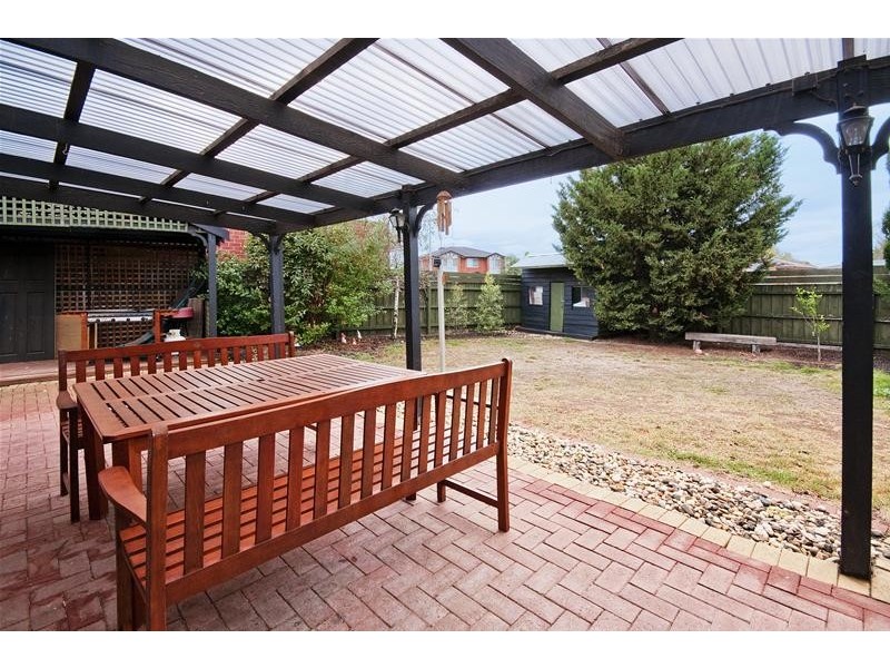 147 Cambridge Crescent, Werribee VIC 3030