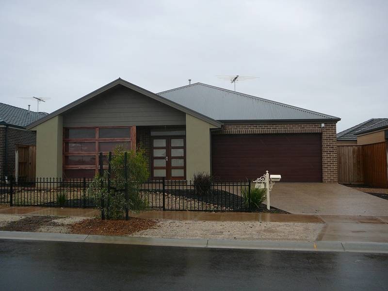 10 Emma Drive, Tarneit VIC 3029