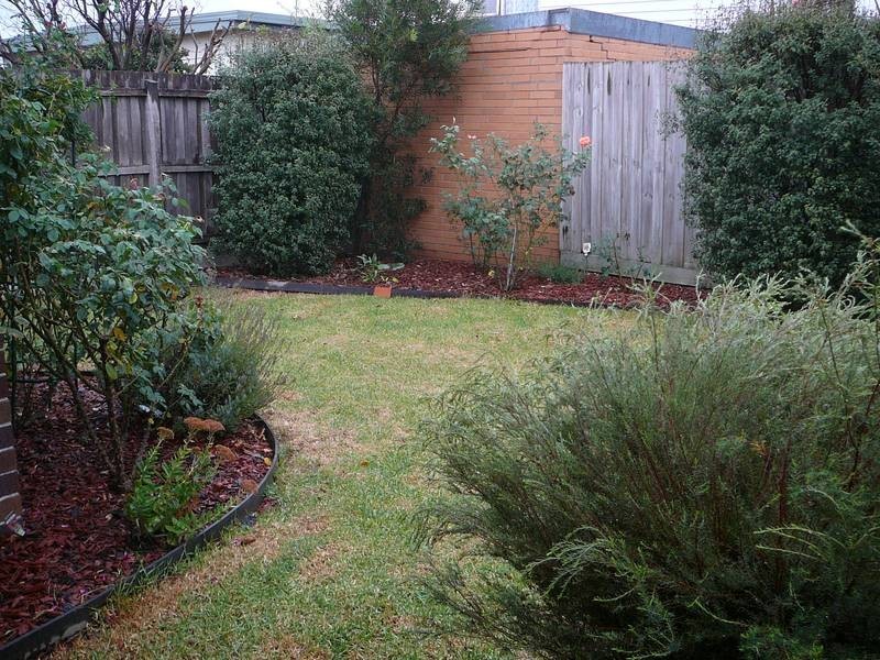 2/4 Bedford Court, Hoppers Crossing VIC 3029