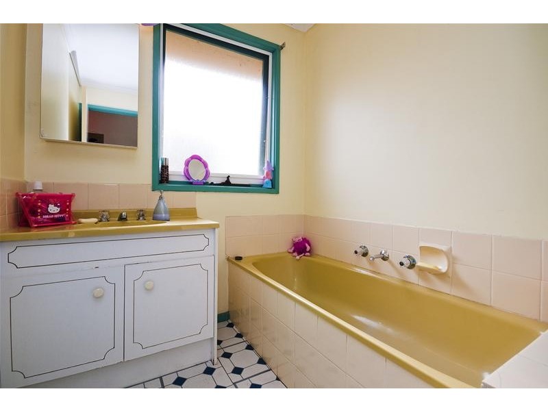 11 Dorchap Court, Hoppers Crossing VIC 3029