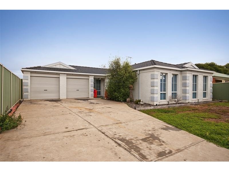 6 Calais Court, Hoppers Crossing VIC 3029