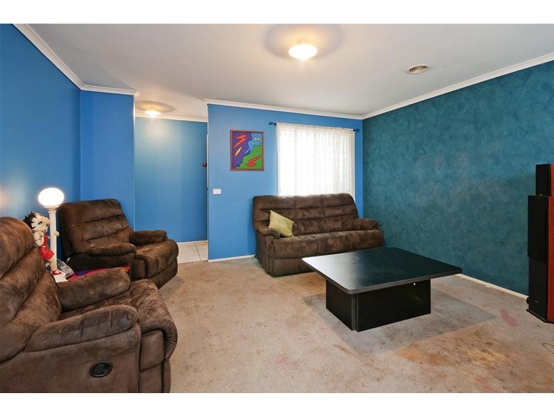 6 Calais Court, Hoppers Crossing VIC 3029
