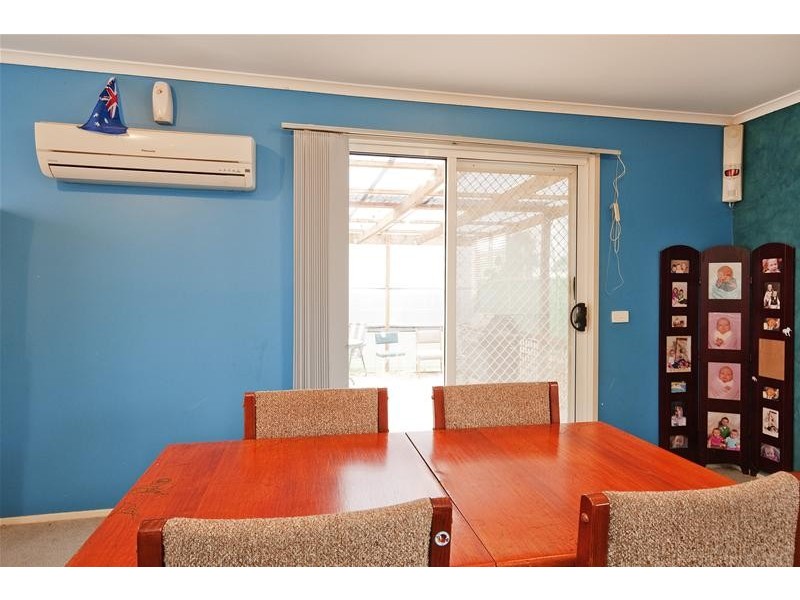 6 Calais Court, Hoppers Crossing VIC 3029