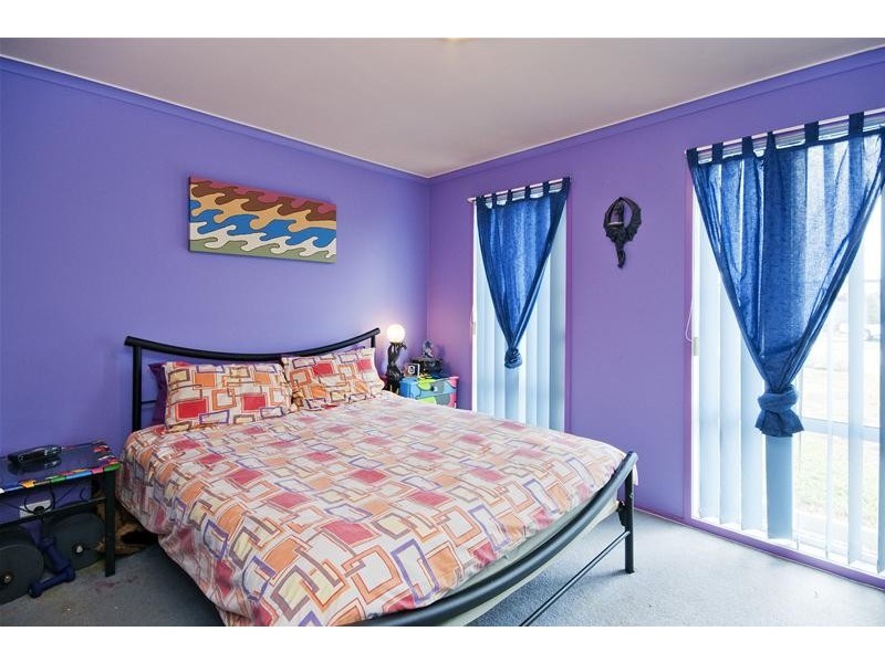 6 Calais Court, Hoppers Crossing VIC 3029