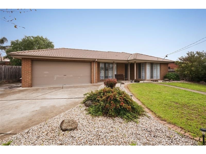 1 Buckingham Drive, Werribee VIC 3030