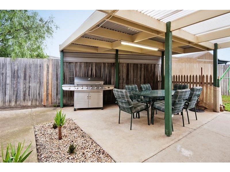 1 Buckingham Drive, Werribee VIC 3030