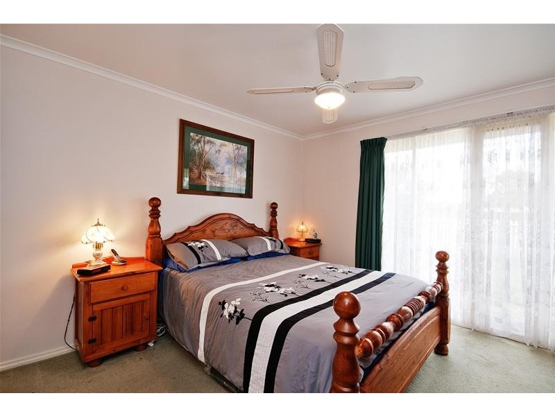 1 Buckingham Drive, Werribee VIC 3030