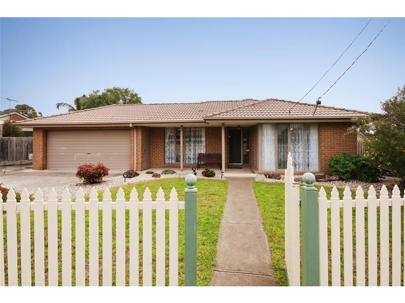 1 Buckingham Drive, Werribee VIC 3030