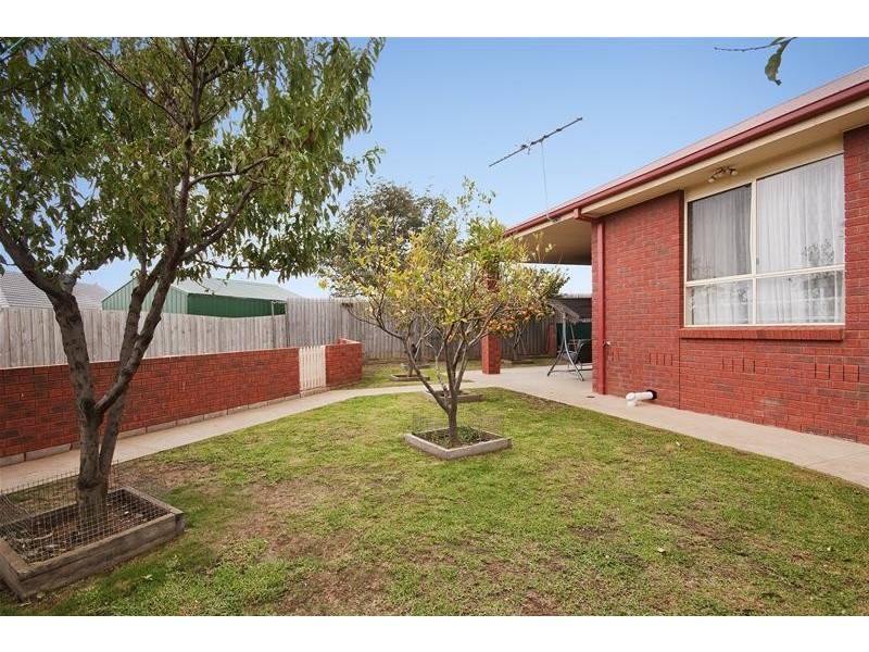 9 Nicholson Close, Werribee VIC 3030