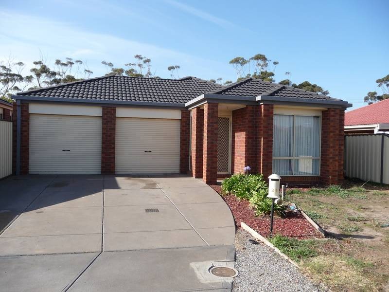 24 Pelham Crescent, Wyndham Vale VIC 3024