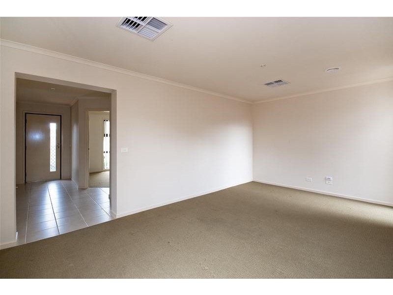 86 Edgevale Way, Tarneit VIC 3029