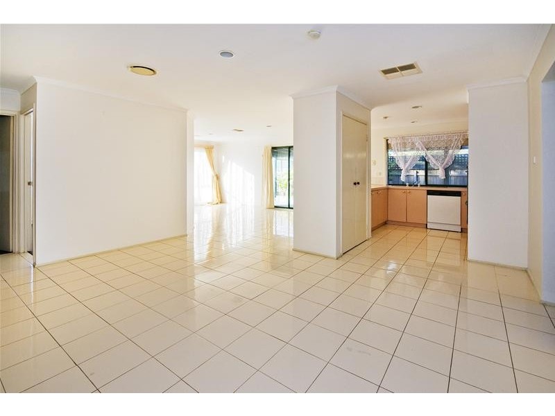 24 Manatee Close, Hoppers Crossing VIC 3029