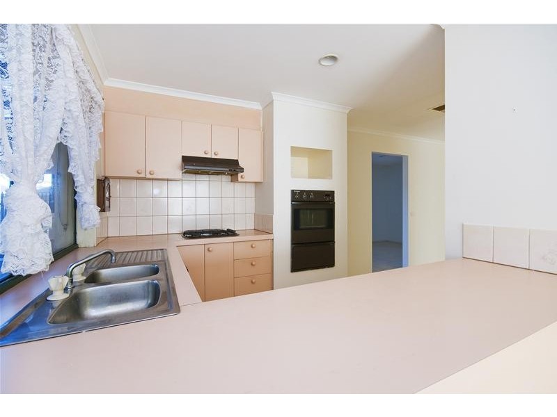 24 Manatee Close, Hoppers Crossing VIC 3029