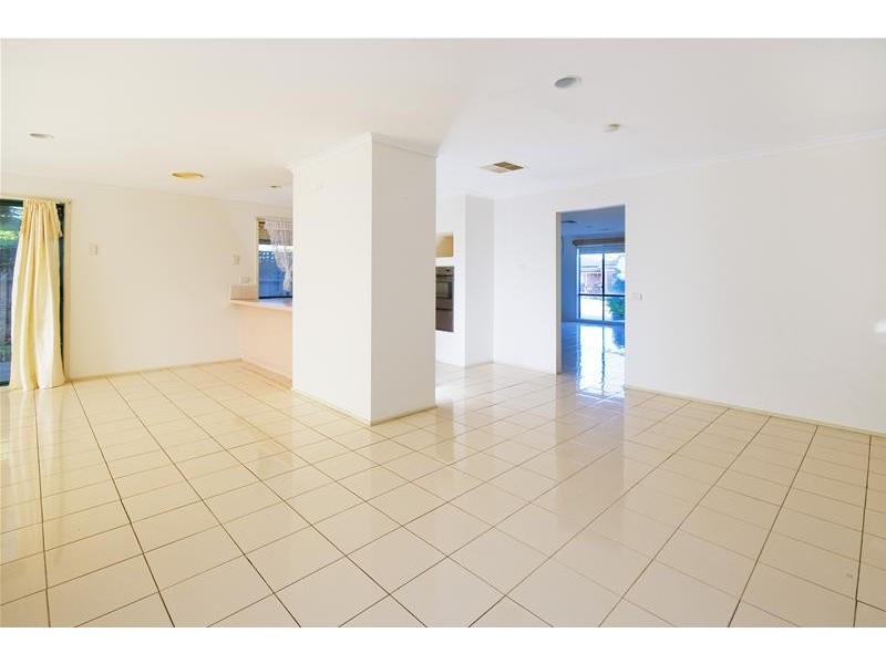 24 Manatee Close, Hoppers Crossing VIC 3029