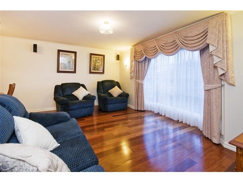 23 Thoroughbred Avenue, Werribee VIC 3030