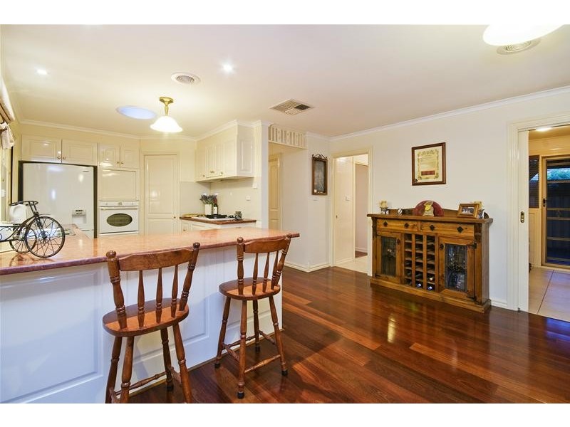 23 Thoroughbred Avenue, Werribee VIC 3030