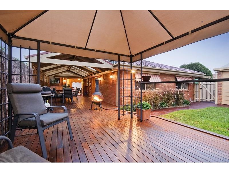 23 Thoroughbred Avenue, Werribee VIC 3030