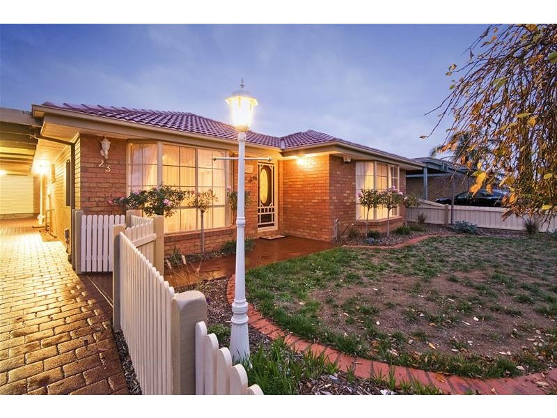 23 Thoroughbred Avenue, Werribee VIC 3030