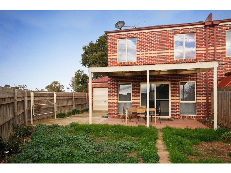 2/56 Racecourse Road, Werribee VIC 3030