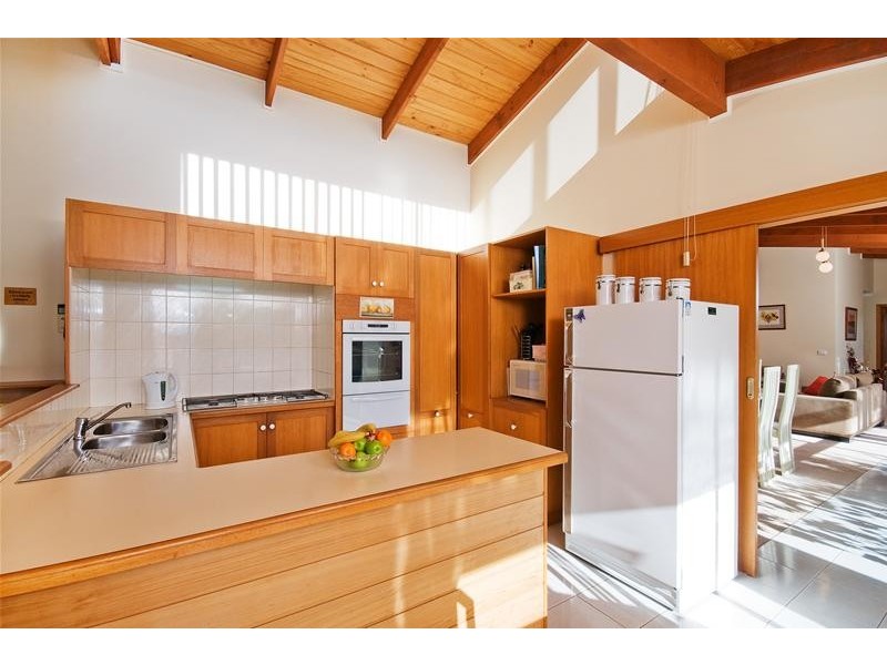 11 Henshaw Court, Werribee VIC 3030