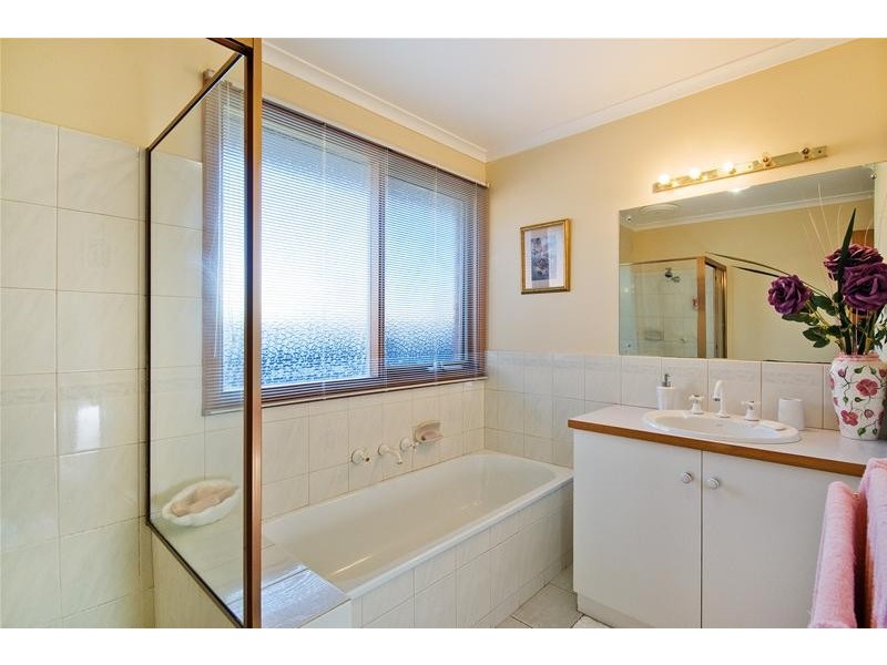 11 Henshaw Court, Werribee VIC 3030