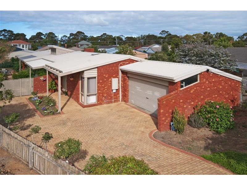 11 Henshaw Court, Werribee VIC 3030