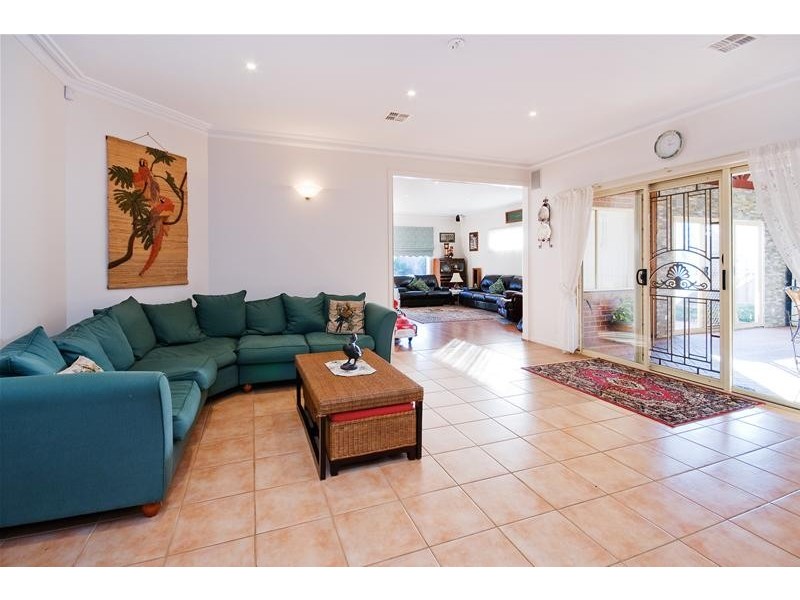 9 Salerno Court, Point Cook VIC 3030
