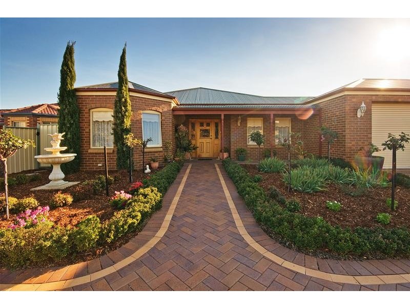9 Salerno Court, Point Cook VIC 3030