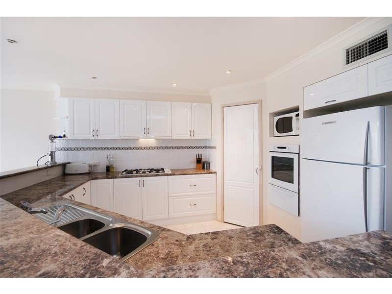 8 Nathan Close, Hoppers Crossing VIC 3029