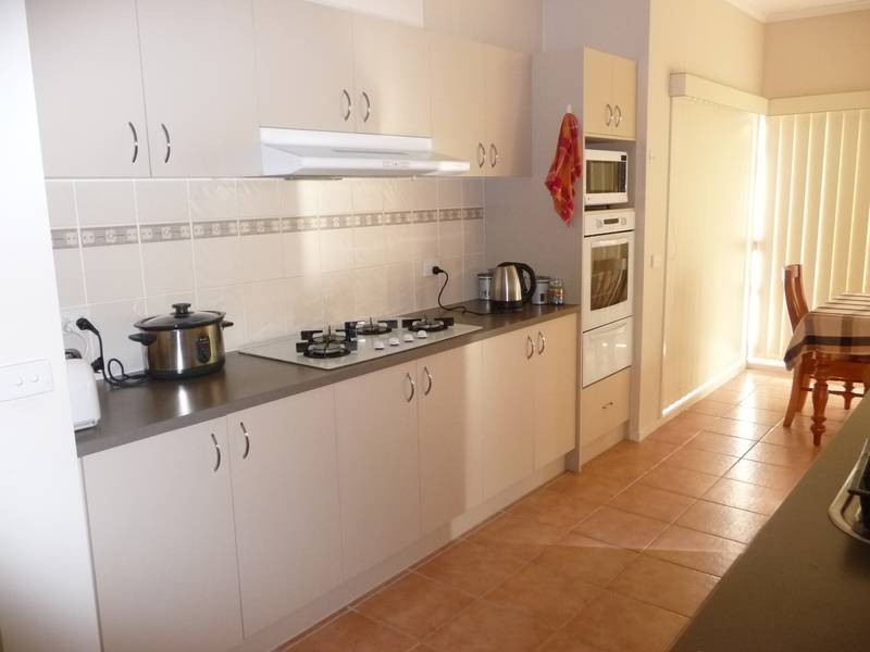 28 Knightsbridge Drive, Tarneit VIC 3029