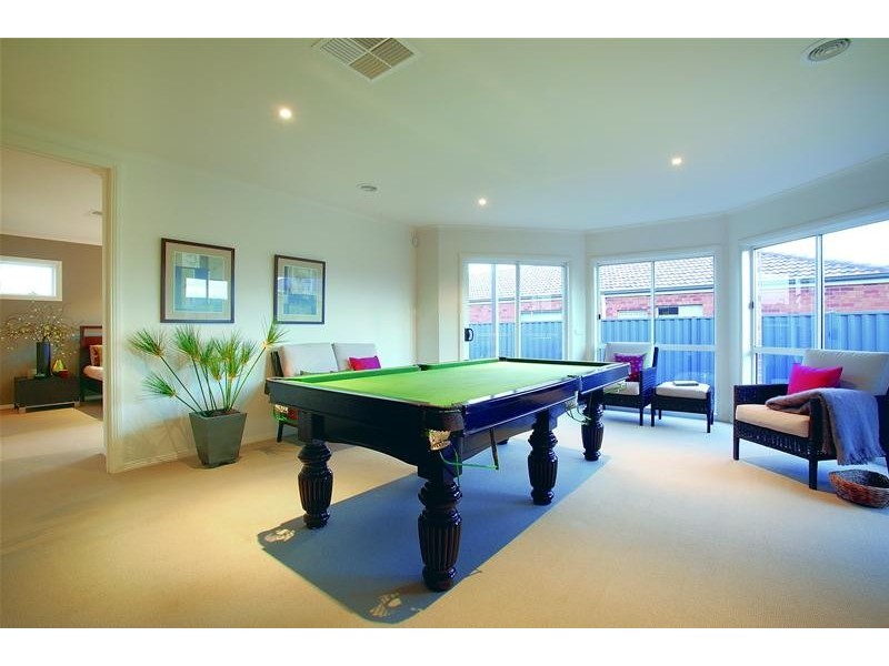 7 Hindmarsh Drive, Wyndham Vale VIC 3024