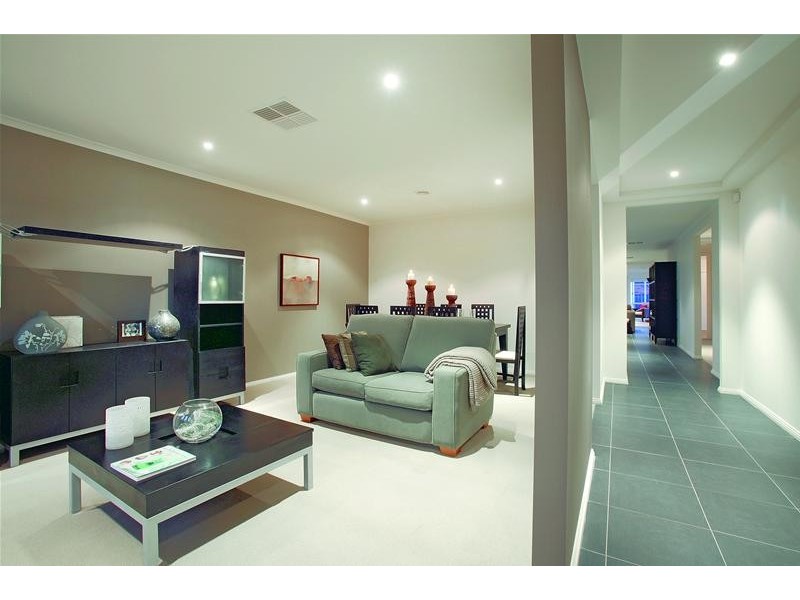 7 Hindmarsh Drive, Wyndham Vale VIC 3024