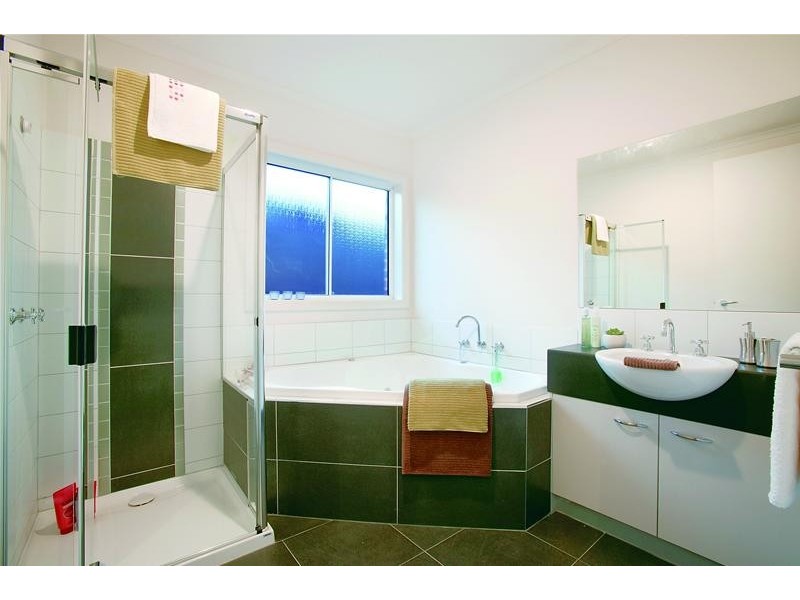 7 Hindmarsh Drive, Wyndham Vale VIC 3024
