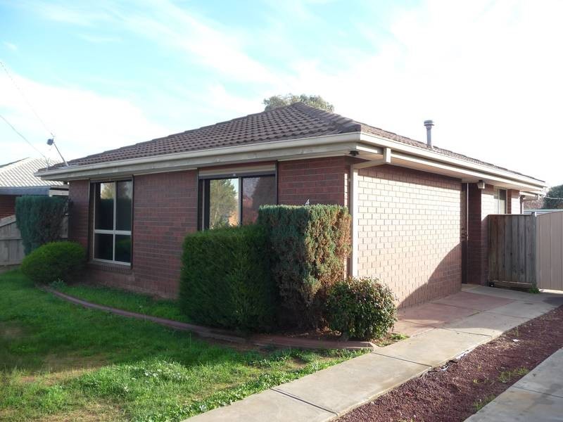 4 Blackforest Road, Werribee VIC 3030