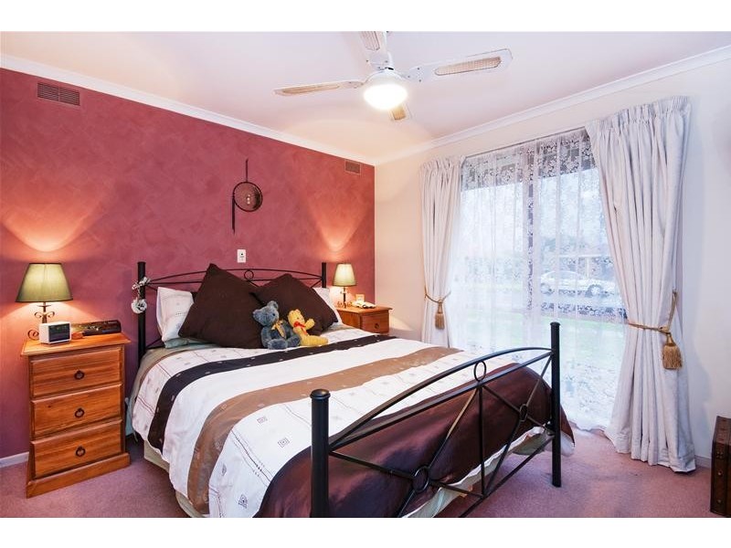 262 Greaves Street North, Werribee VIC 3030