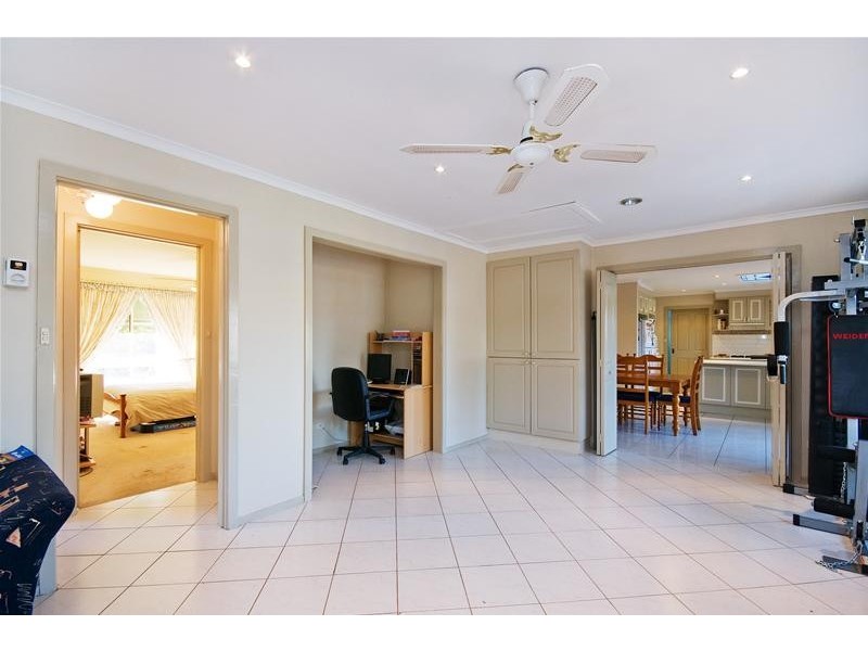 39 Roberts Avenue, Hoppers Crossing VIC 3029