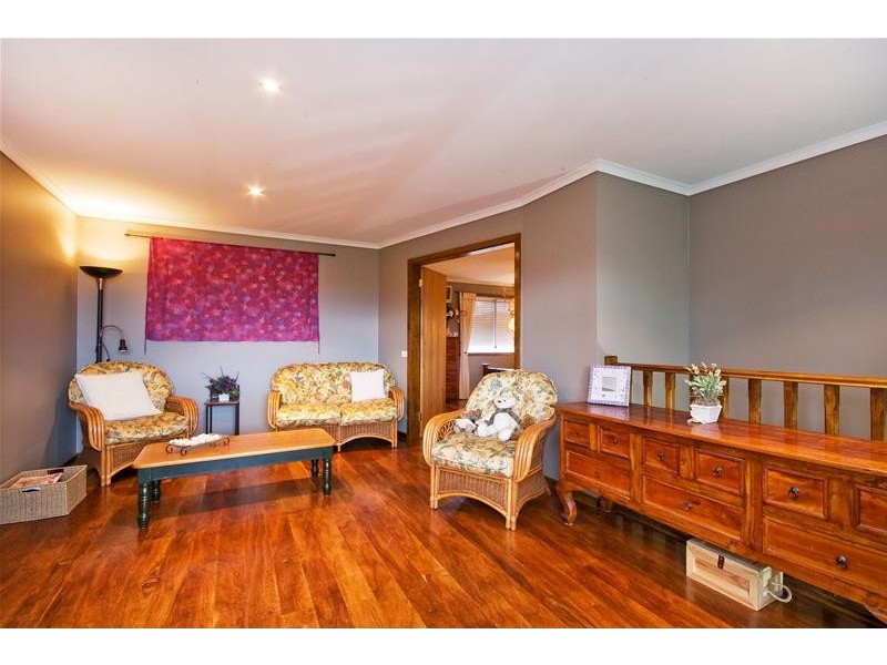 5 Jacqueline Close, Werribee VIC 3030