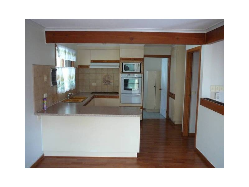 8 Northey Cres, Hoppers Crossing VIC 3029
