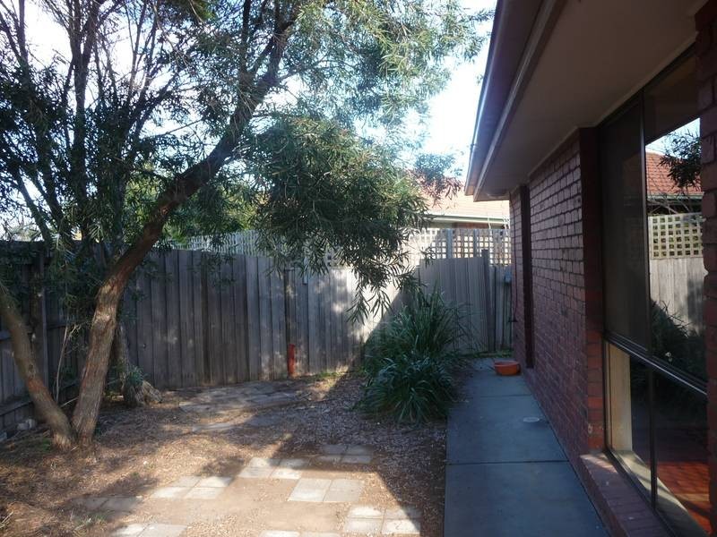 4 Chevy Chase, Seabrook VIC 3028