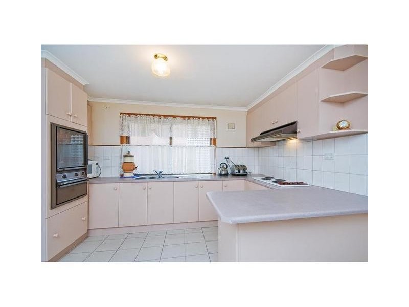 2/39 Chirnside Avenue, Werribee VIC 3030