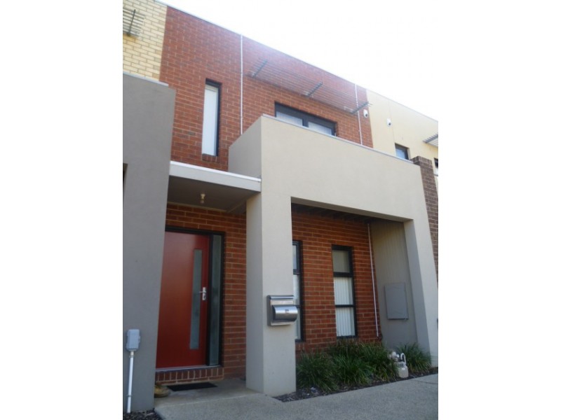 8 Prominence Boulevard, Tarneit VIC 3029