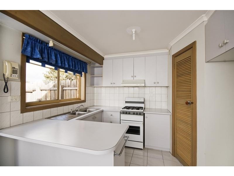 6 Thoroughbred Avenue, Werribee VIC 3030