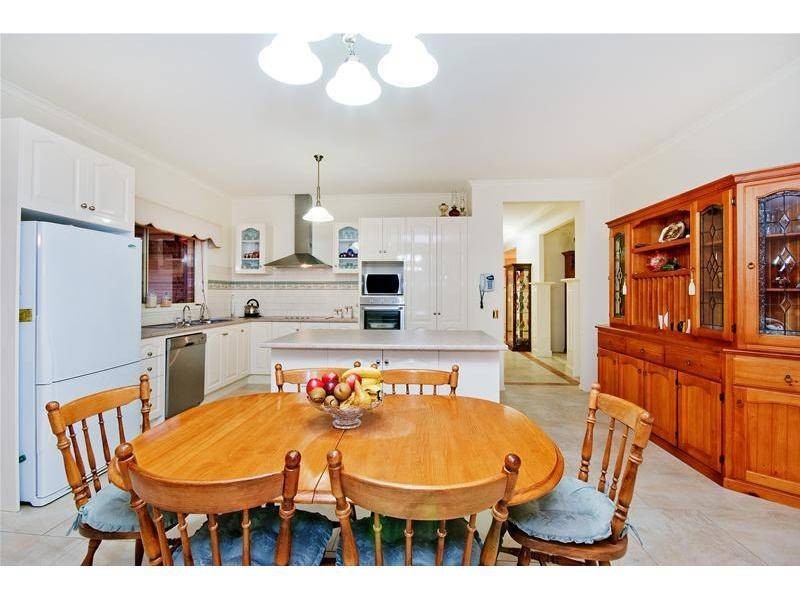 16 Decora Court, Werribee VIC 3030