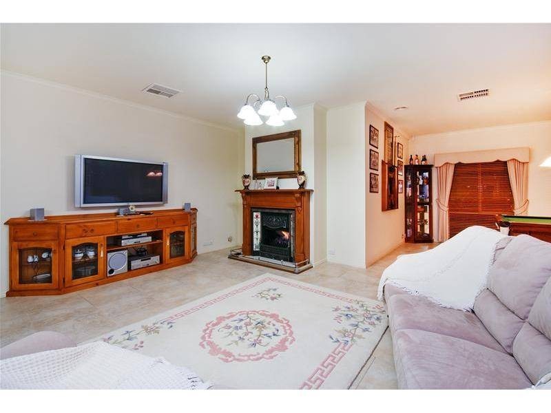 16 Decora Court, Werribee VIC 3030