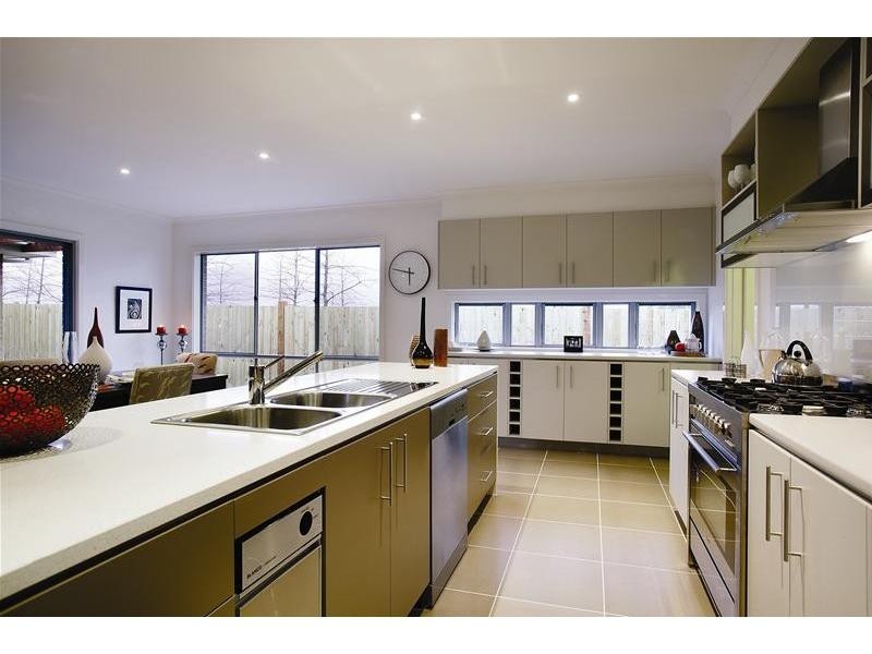 876 (Lot 1 Sayers Road, Tarneit VIC 3029