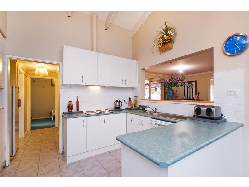 13 Burgundy Drive, Wyndham Vale VIC 3024