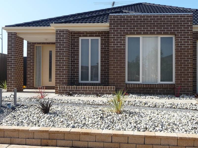 6 ARROWHEAD STREET, Wyndham Vale VIC 3024